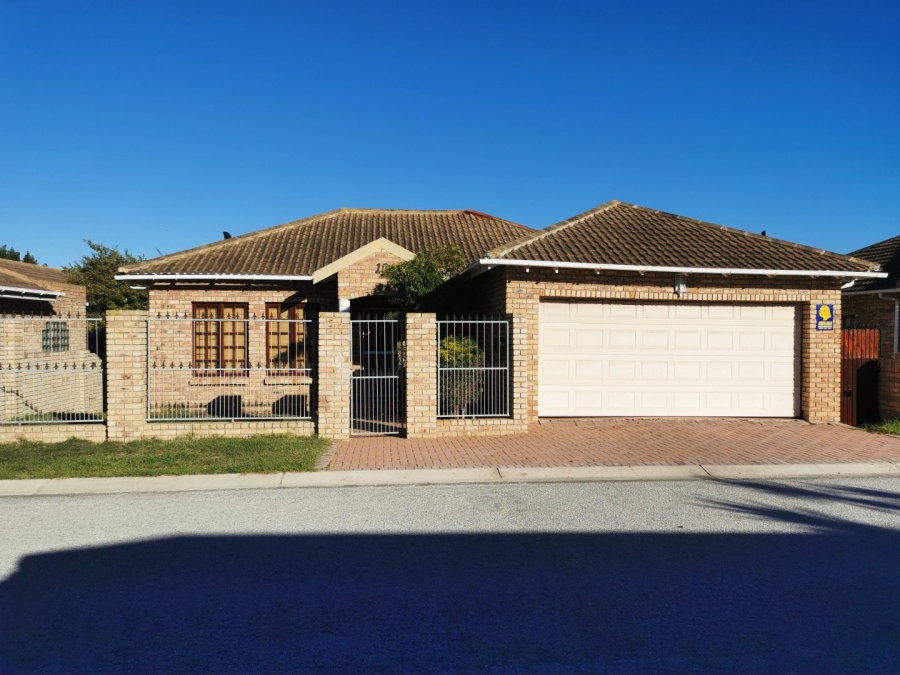 To Let 3 Bedroom Property for Rent in Summerstrand Eastern Cape